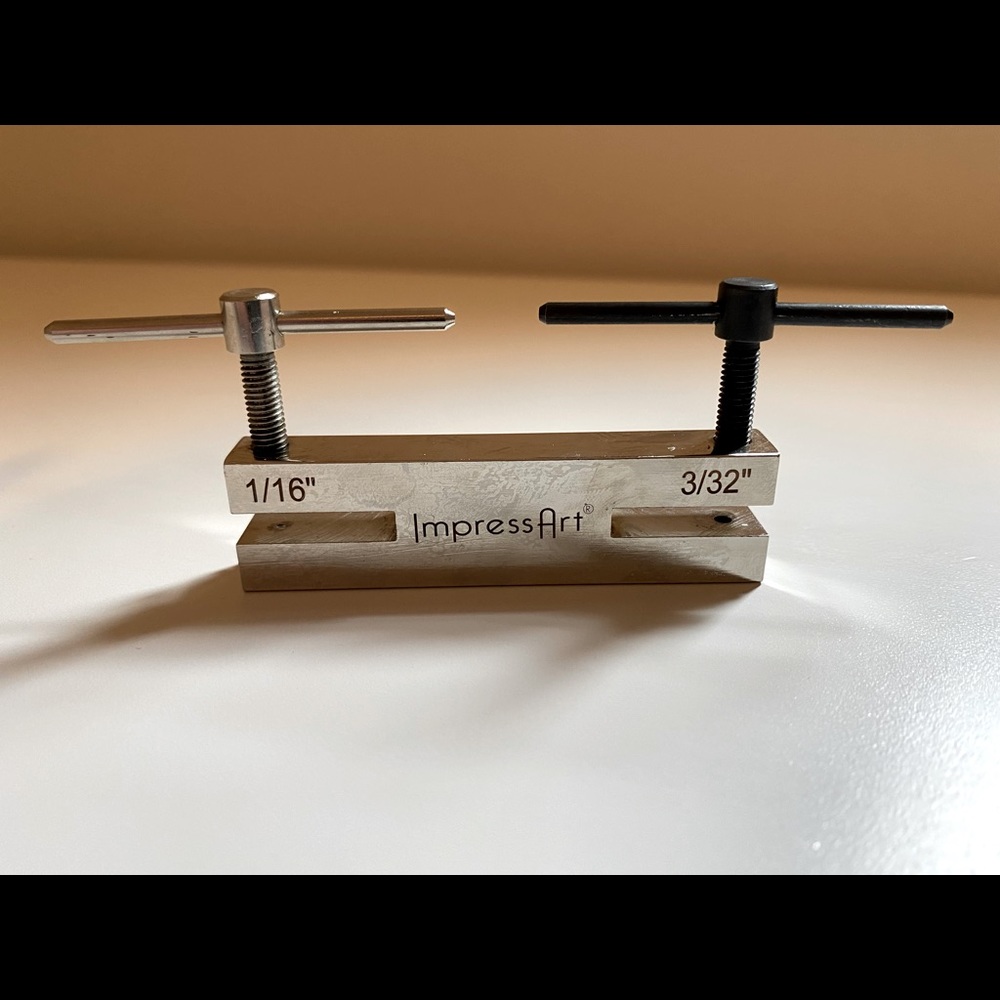 ImpressArt metal hole punch